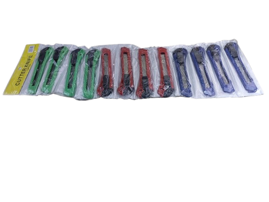 Set 12 cuttere multicolor