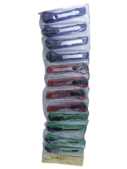 Set 12 cuttere multicolor
